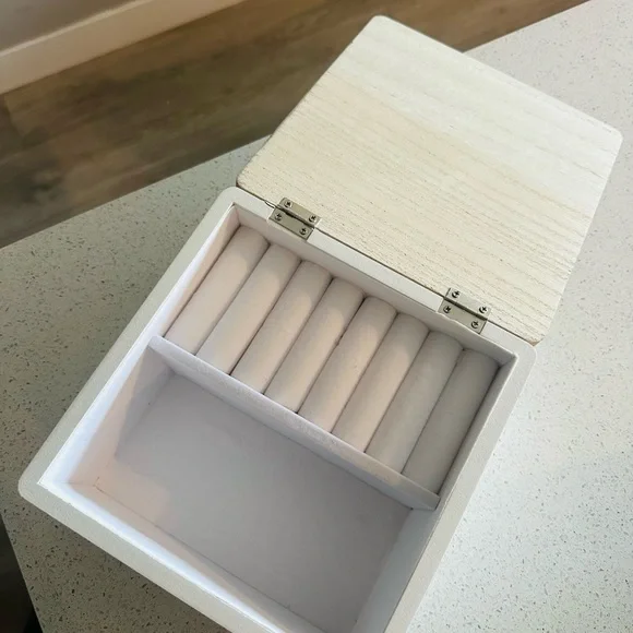 Rae Dunn JEWELS Jewelry Box - Picture 3 of 5